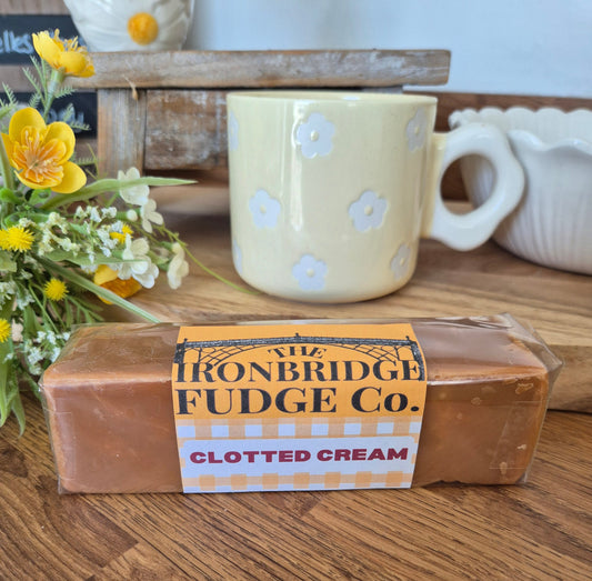 Clotted Cream Fudge Bar